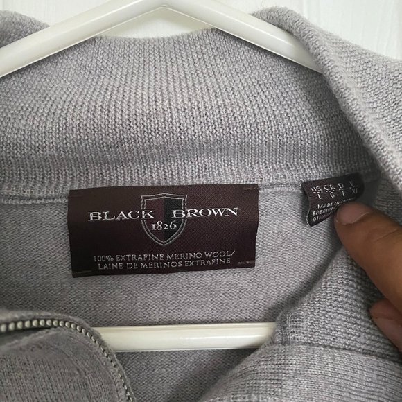 Grey Men's Pull over sweater in Large by Black and Brown - Picture 3 of 3